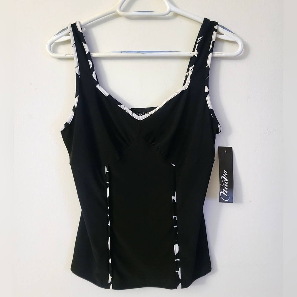 BNWT - Nueva - (Size 8) Women's Tank Top